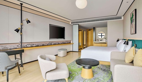 Premium Room, 1 King Bed