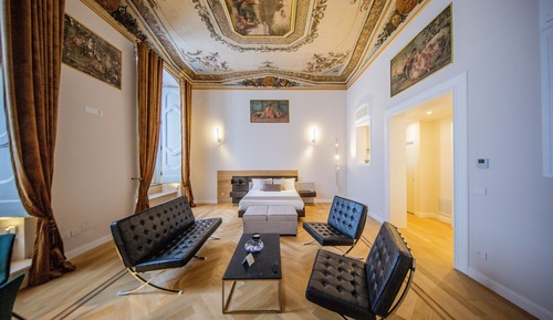 Luxury Suite, 1 Queen Bed, City View