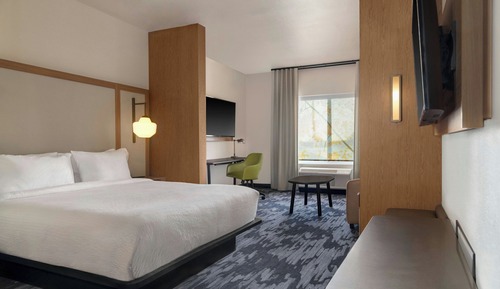 Executive Suite, 1 King Bed with Sofa bed, Non Smoking