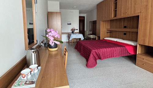 Room, 1 Double Bed, Kitchen