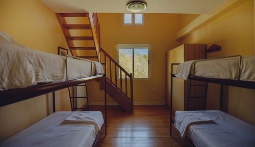 Habitación compartida de 6 personas