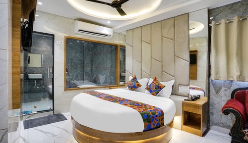 Luxury Suite