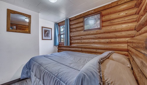 Cabin 9