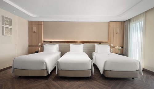 Ocean Suite Triple