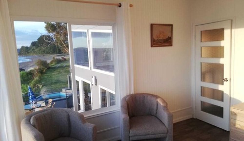 Family Cabin, Sea View