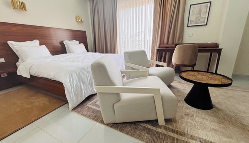 Deluxe Room, City View