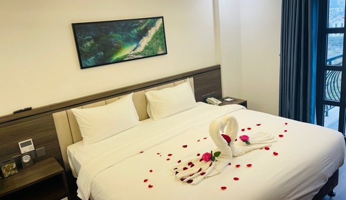 Executive Double Room Single Use, City View