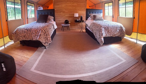 Signature Tent, 2 Twin Beds