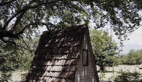 Basic Cabin, Hill View