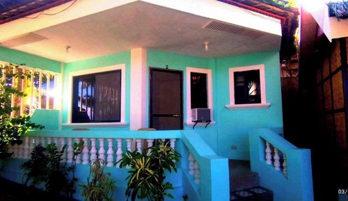 Basic Cottage, Beach View