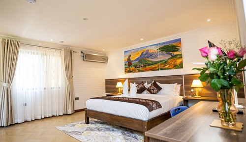 Executive Cottage
