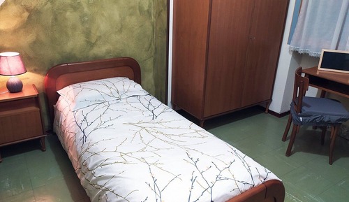 Classic Single Room