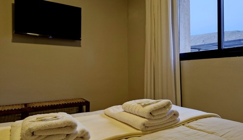 Double Room, 1 Queen Bed