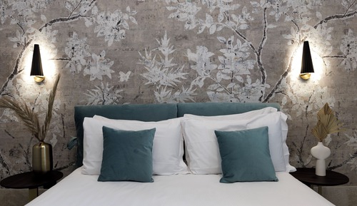 Junior Suite, 1 Queen Bed with Sofa bed