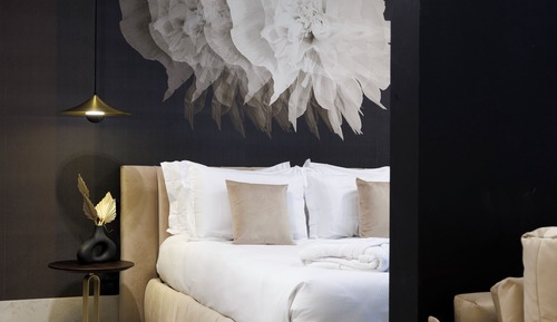 Executive Suite, 1 Queen Bed with Sofa bed