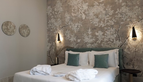 Junior Suite, 1 Queen Bed with Sofa bed, Balcony