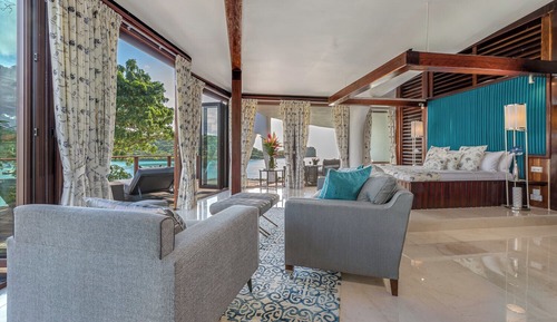 Luxury Villa, Beach View