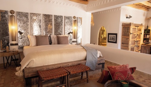 King suite with pool view