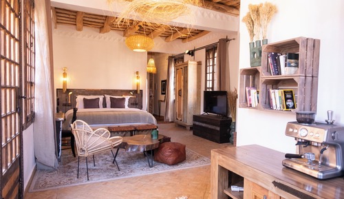 Deluxe double suite