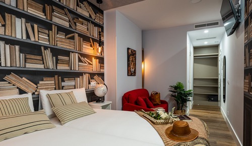 Standard Quadruple Room, Private Bathroom (fam)