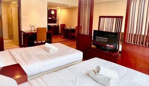 Exclusive Apartment, 2 Double Beds, Kitchen, Pool View