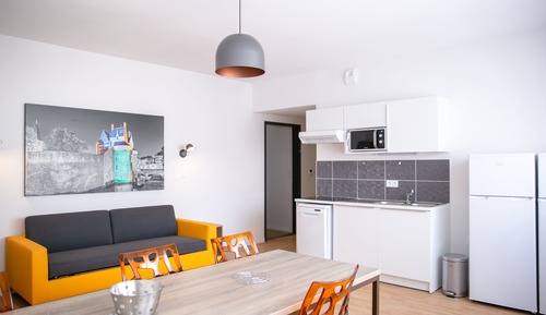 Deluxe Apartment
