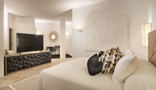 Superior Suite