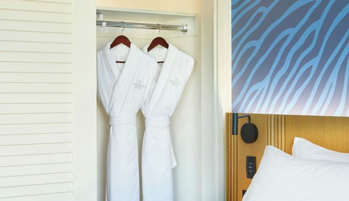 Studio, 1 King Bed, Non Smoking, Ocean View