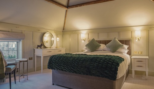 Deluxe Room, 1 King Bed