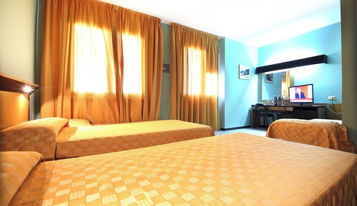 Classic Triple Room