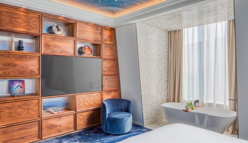 Suite, 1 King Bed (Observatory)