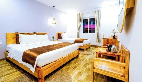 Family Triple Room, Garden View