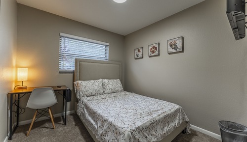 Economy Room, Share House, Share Bath, 1 Double Bed, Non-smoking