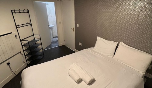 Apartment, Private Bathroom (One Bedroom)