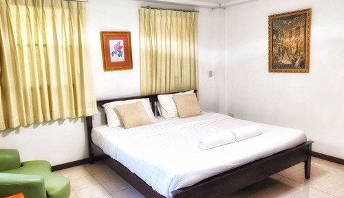 Family Room, 3 Bedrooms