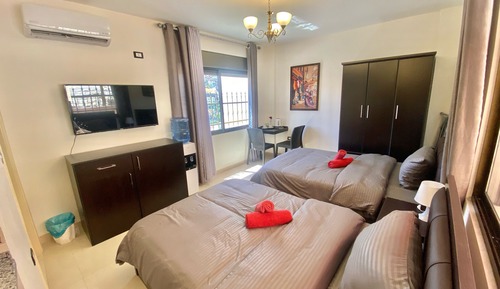 Classic Studio, 1 Bedroom, Non Smoking, Mountain View