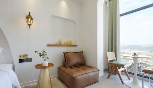 Luxury Room, City View