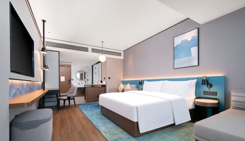 Deluxe Room, 1 King Bed