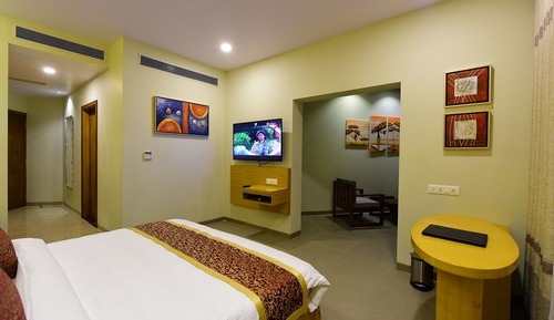 Deluxe Suite