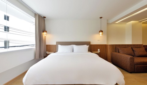 Standard Room, 1 King Bed, Non Smoking, City View