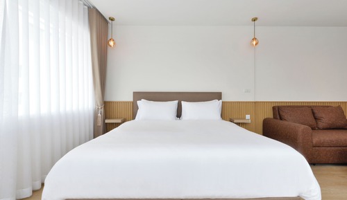 Superior Double Room, 1 King Bed, Non Smoking, City View