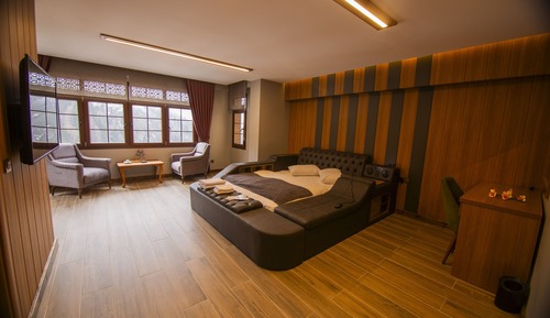 Premium Double Room, Jetted Tub, Mountain View
