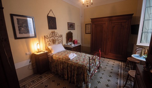 Premium Single Room