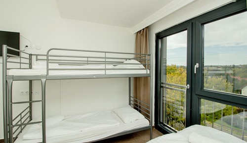 Room, Hill View