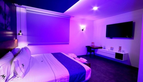Elite Room, 1 King Bed