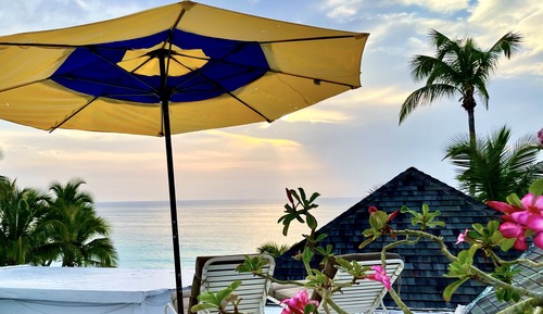 Room, 1 Queen Bed, Beach View, Oceanfront