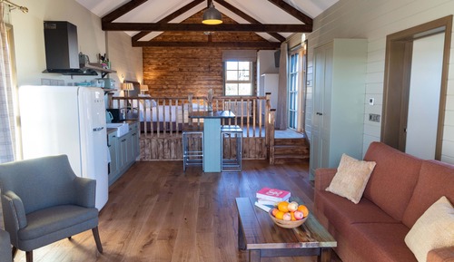Large Studio Cabin