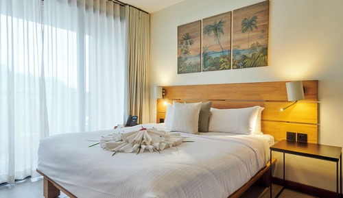 Superior Room, Pool View