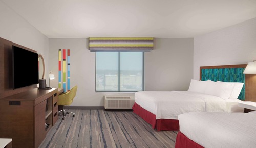 Room, 2 Queen Beds, Accessible, Bathtub