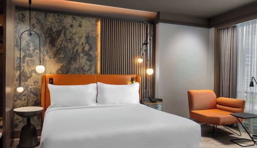 Suite, 1 King Bed